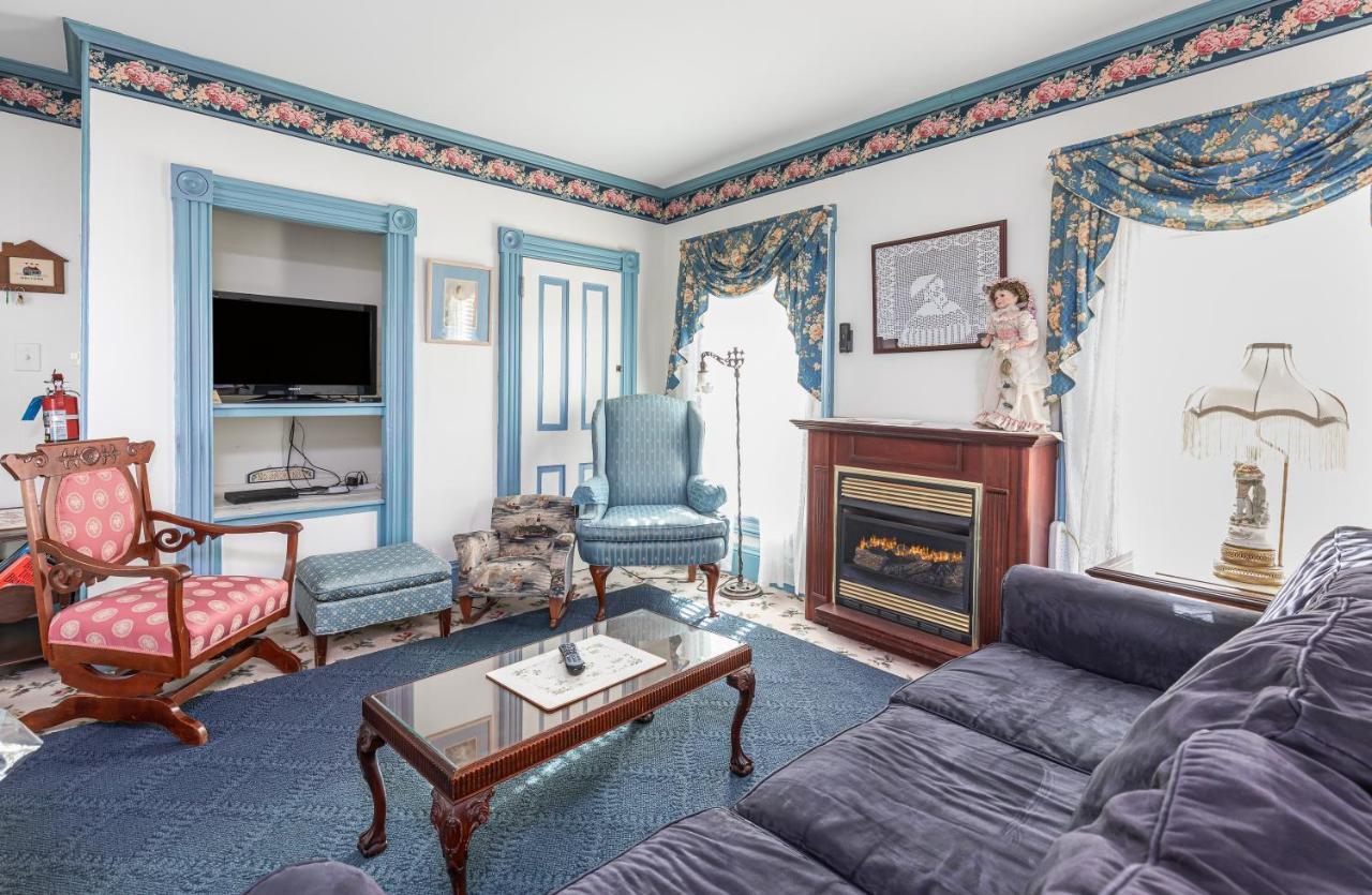 Antoinette'S Apartments & Suites Cape May Εξωτερικό φωτογραφία