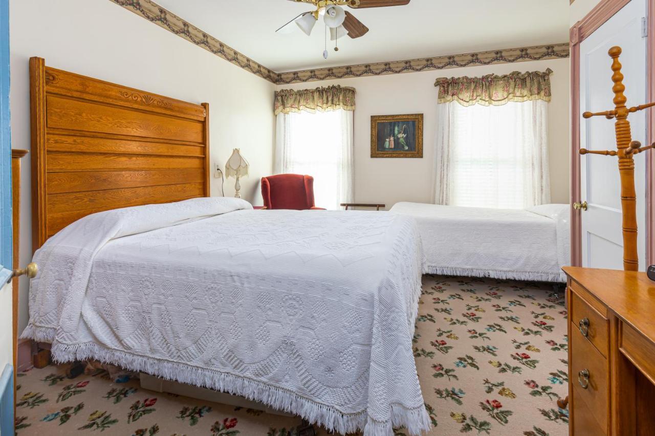 Antoinette'S Apartments & Suites Cape May Εξωτερικό φωτογραφία